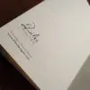 Caderno sem pauta detlhas folhas