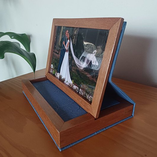 estojo-para-foto-e-pendrive-Liles-Designer-coleção-Corruíra