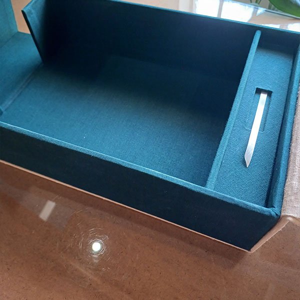 embalagem-para-álbum-de-fotos-junto-com-pendrive