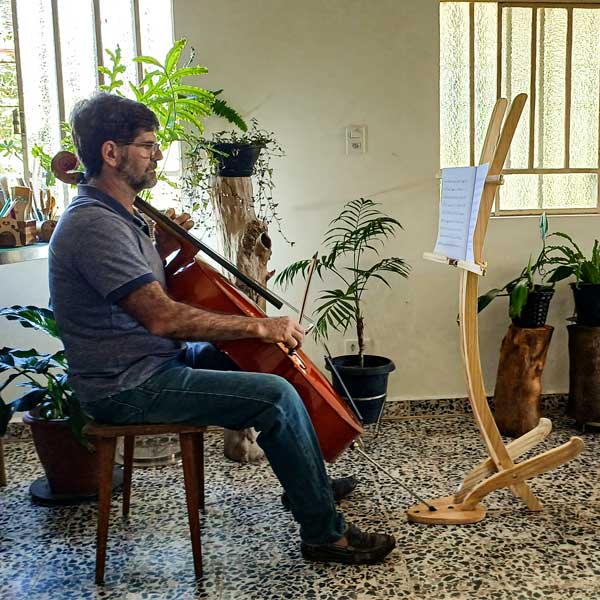 suporte-para-violoncelo-de-chão-com-suporte-para-arco-e-partitura