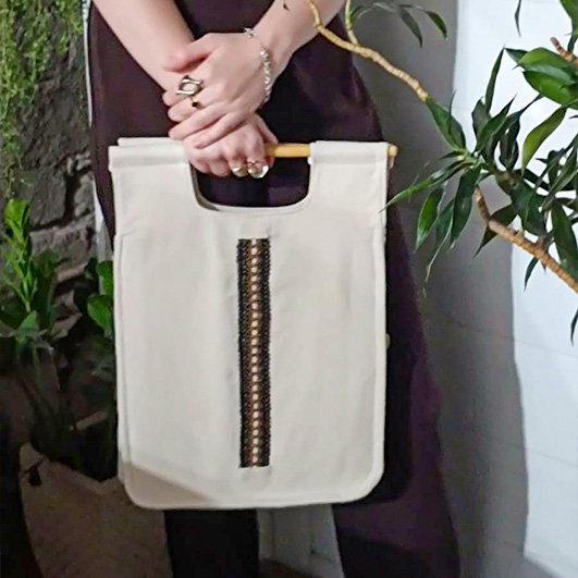 bolsa-de-mão-em-linho-Liles-Designer