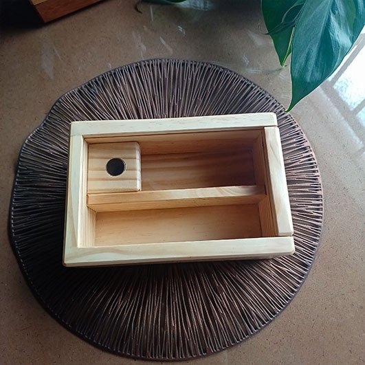 caixa-estojo-com-ima,--tampa-fechamento-magnético