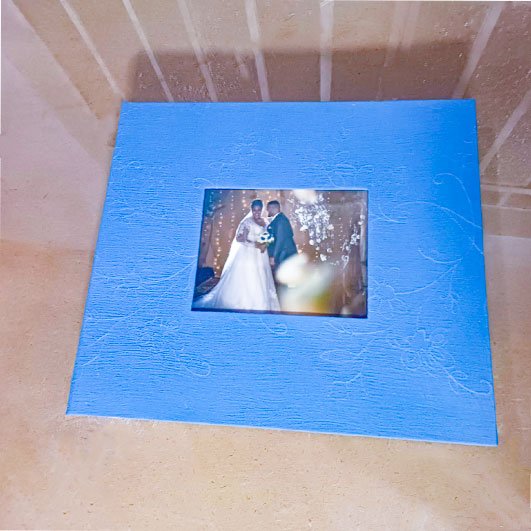 caixa-artesanal-unica-para-album-fotografico-e-pen-drive