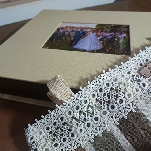 caixa-luxo-para-album-e-pen-drive-fotografia-profissional