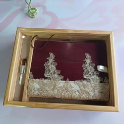 Caixa Flamingo para Álbum Fotográfico em Madeira e Acrílico com Veludo | Opção para Pen Drive